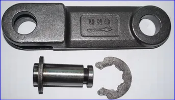 Forged Chain TRIO — pin and clip lock detail